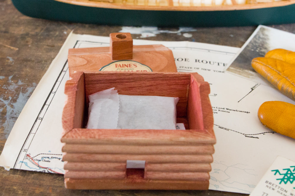 Paine's Log Cabin Burner & 10 Cedar Incense Cones